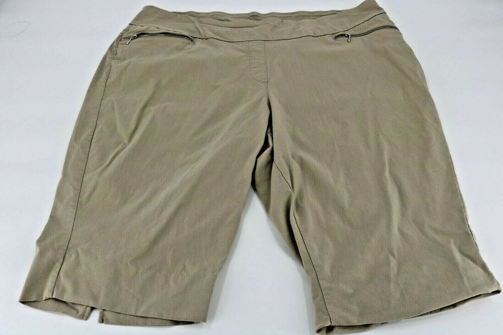 Westbound Woman Tan Shorts Zipper Pockets Casual Women's Size 24W